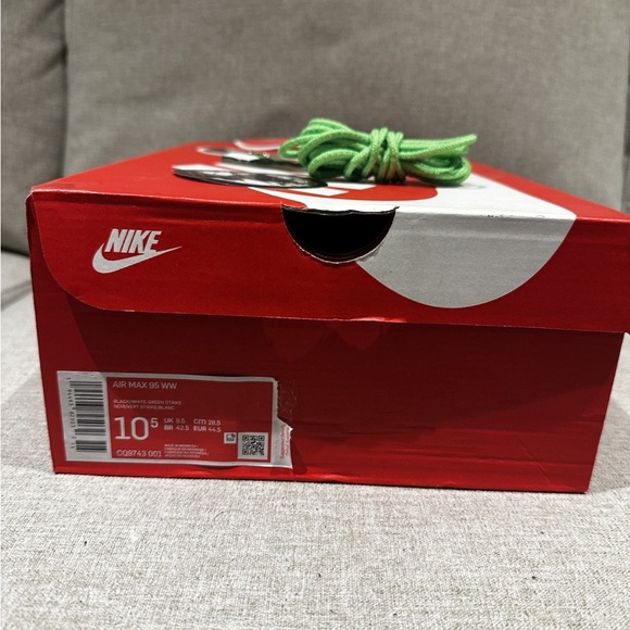 Nike Air Max 95 Worldwide - Picture 7 of 8